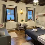 Cseri Porta