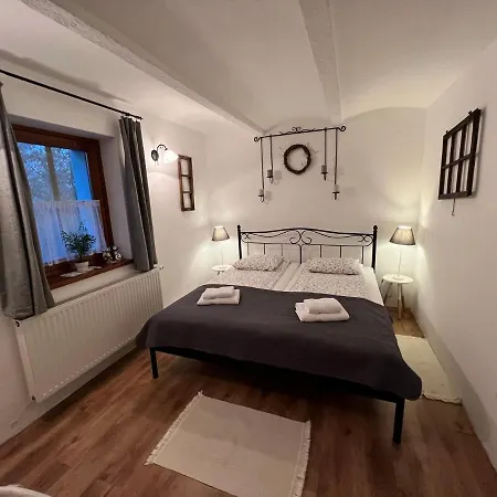 Cseri Porta Guest house