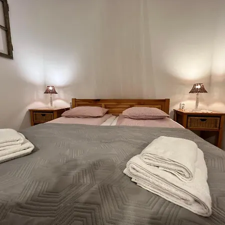 Guest house Cseri Porta *